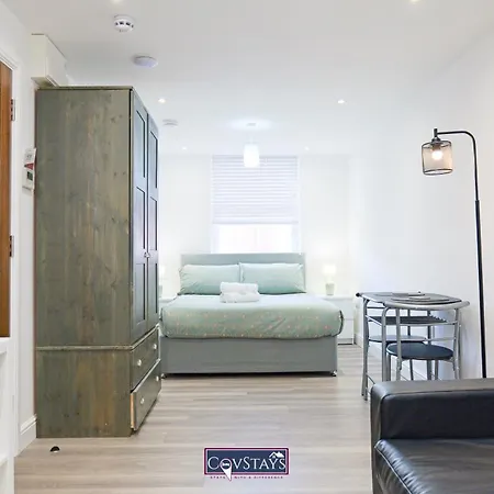 Old Silk Apartments - Serviced Studios And 2-Beds In Coventry City Centre By Covstays Exterior photo