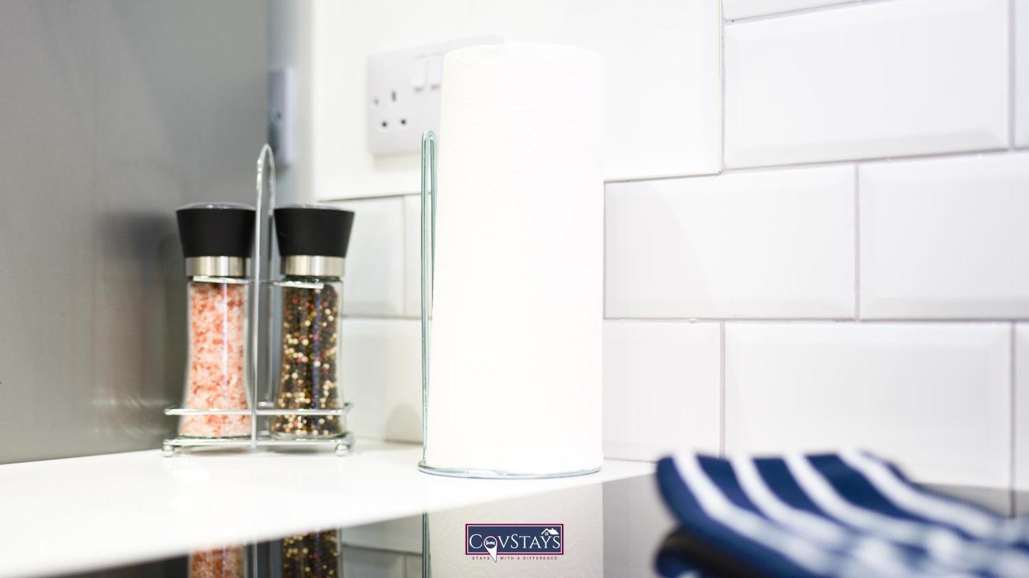 Old Silk - Serviced And 2-beds In Centre By Covstays Appartement *