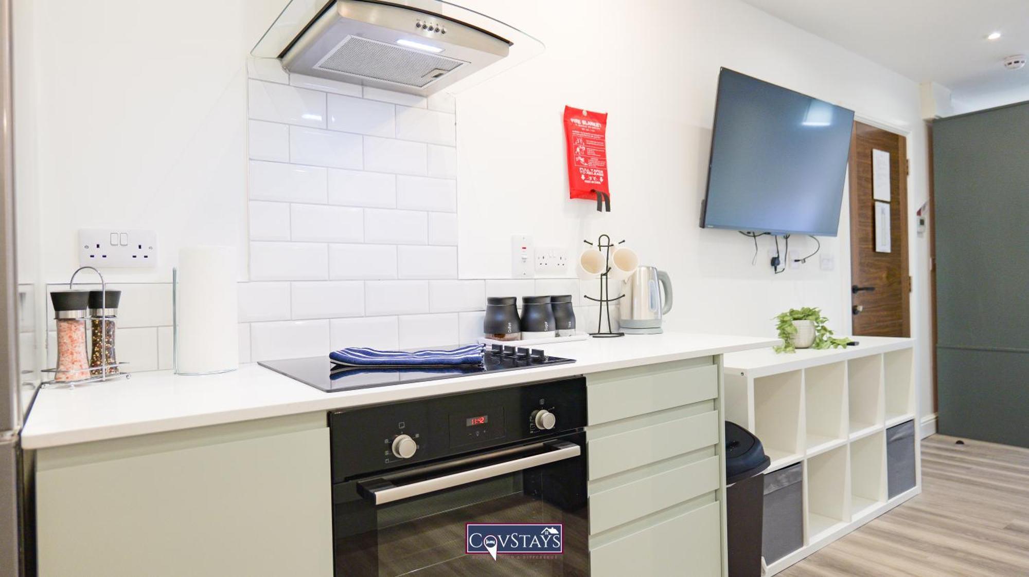 Old Silk - Serviced And 2-beds In Centre By Covstays Appartement *